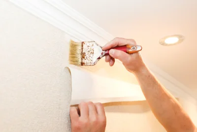 Pose de papier peint à la Chapelle-Hareng — revêtements muraux et toiles de verre